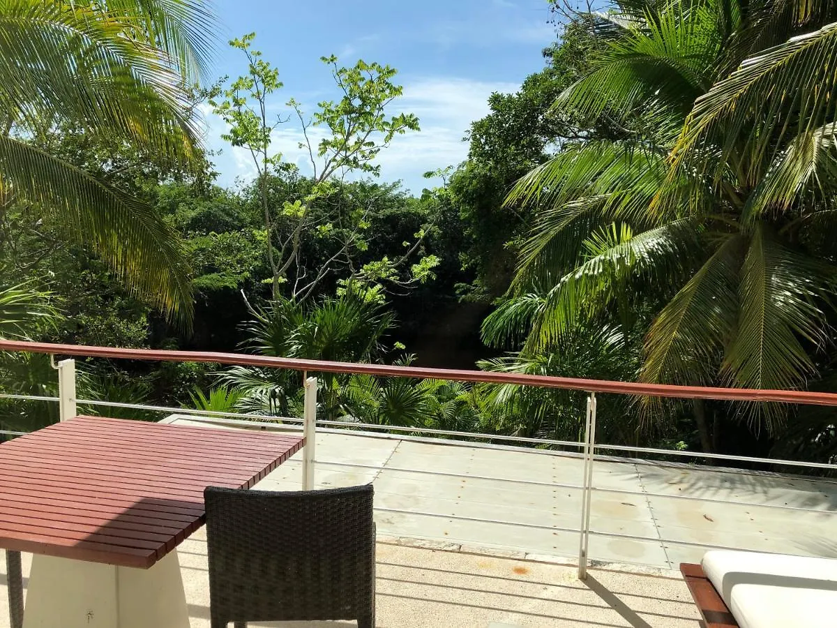 Lafitte Movich Club At Blue Diamond Luxury Boutique Hotel